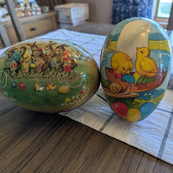 2 Vintage Decorative paper machie Easter Eggs. Germany